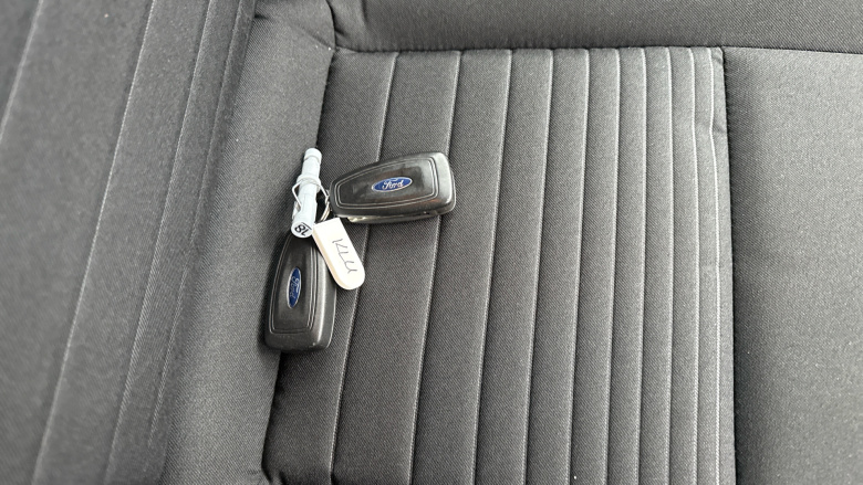 Ford Transit Custom 300 L2 Diesel Fwd 2.0 EcoBlue 130ps Low Roof Limited Van